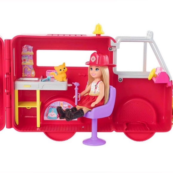 Barbie Chelsea Fire Truck play set NWT - Picture 5 of 11